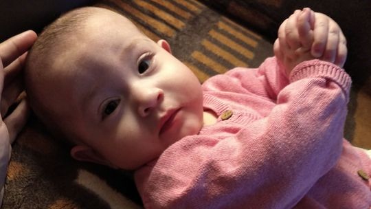 Michalina jest wcześniakiem i potrzebuje intensywnej rehabilitacji. Apel o pomoc