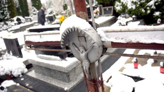 Miejskie cmentarze zmieniają zarządcę