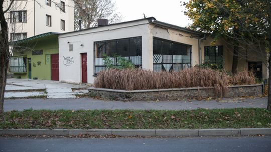 Mieszkańcy bronią pawilonu na LSM. Co może powstać w jego miejscu?