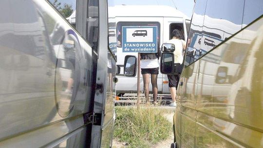 Mieszkańcy Kolonii Motycz odcięci. Nie mogą dojechać busem do Lublina