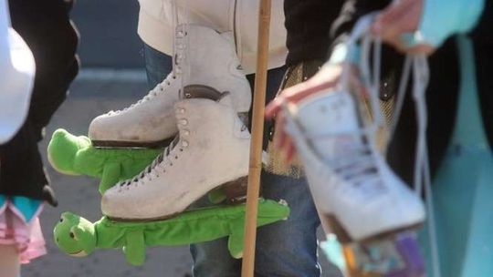 Mieszkańcy Puław chcą jeździć na łyżwach. "Nikt tego lodowiska nie obiecywał"