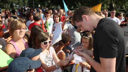 Mieszkańcy Puław przywitali Konrada Czerniaka (wideo, zdjęcia)