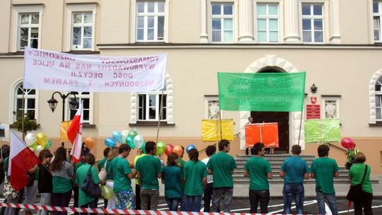 Mieszkańcy Rogóźna pikietowali w Lublinie (wideo)