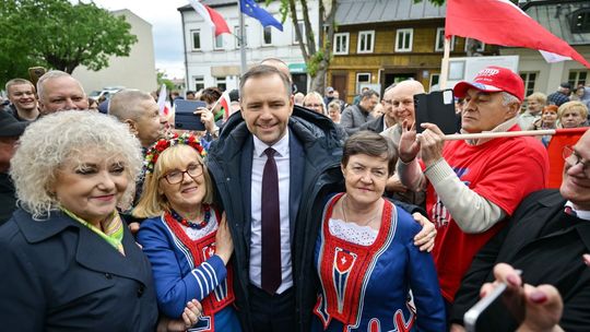 Mieszkanie Karola Nawrockiego: Tłumaczenia, oświadczenia i oskarżenia