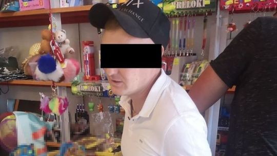 Mieszkaniec Lublina rozpoznany nad jeziorem Firlej. Właściciel zamknął drzwi sklepu