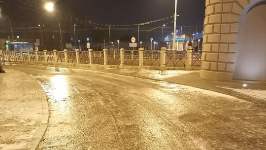 Mieszkanka Lublina stawia pytanie: czy musi być tak ślisko?