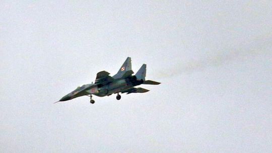 MIG-29 lata nad Lublinem (wideo, zdjęcia)