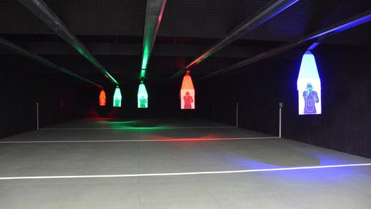 Migające czerwone światła i strzał! W Chełmie jest jedna z najnowocześniejszych strzelnic w Lubelskiem