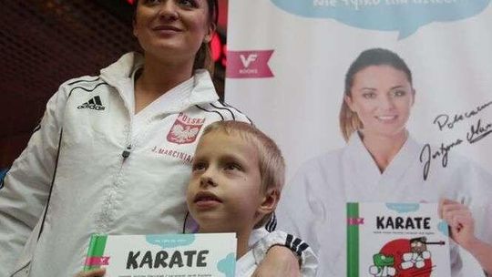 Mikołajkowe turnieje karate pod okiem Marciniak i Iwanka