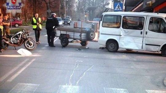 Milejów: Zderzenie forda z motocyklem. Nie żyje 20-latek