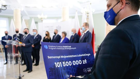 Miliardy złotych w tekturowych czekach dla lubelskich gmin. Jest problem z ich wydaniem