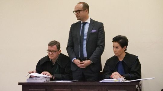 Milion za załatwienie pozwoleń. Były przewodniczący rady miasta Piotr Kowalczyk stanął przed sądem