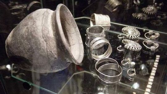 Milion złotych na szukanie kolejnych skarbów w Czermnie