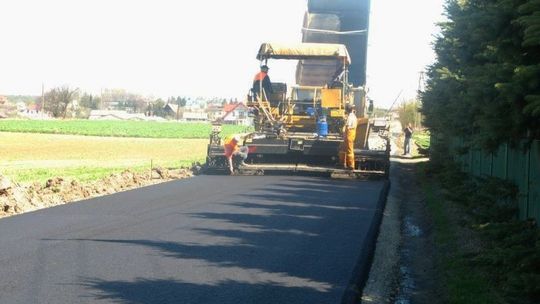 Miliony na \"schetynówki\" w gminach i powiatach