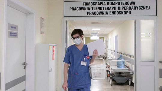 Min. Zdrowia: Mniej pilne zabiegi mogą być odraczane ze względu na opiekę nad chorymi z COVID-19