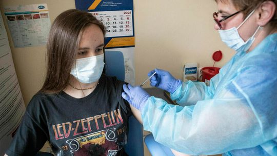 Minister edukacji i nauki: Nie przewidujemy żadnego podziału na dzieci zaszczepione bądź niezaszczepione