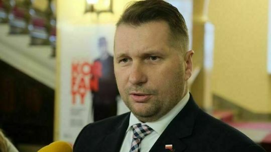 Minister edukacji i nauki: Przewidujemy naukę stacjonarną w szkołach i się do niej przygotowujemy