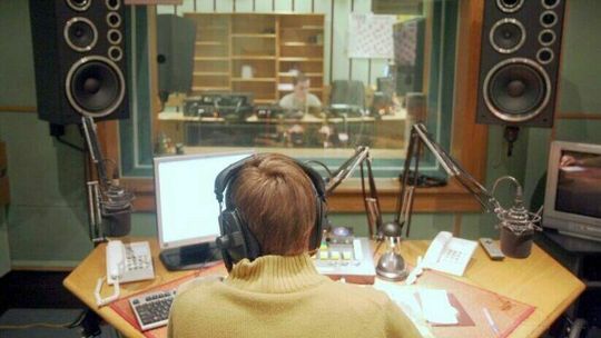 Minister kultury i dziedzictwa narodowego zadecydował o likwidacji regionalnych rozgłośni Polskiego Radia