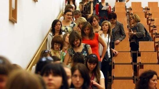 Minister: Studia medyczne powinny być płatne