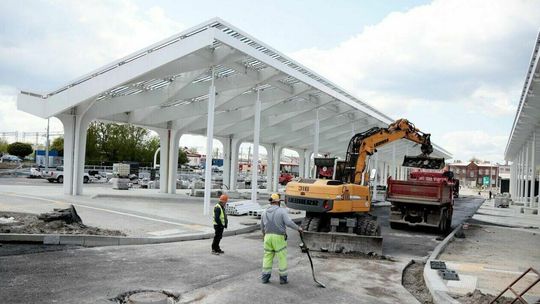 "Miś naszych czasów"? Radni dyskutowali o dopłacie milionów do budowy Dworca Metropolitalnego