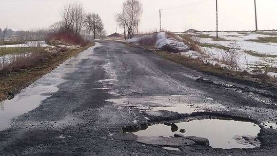 Miss Dziur 2017. Czekamy na zdjęcia najbardziej zaniedbanych dróg w regionie