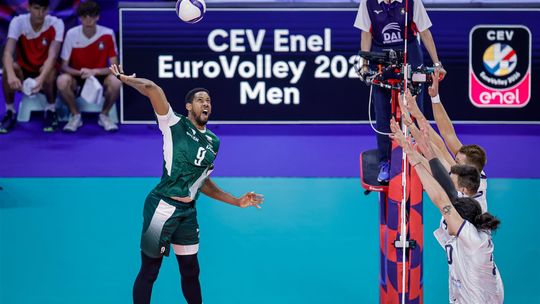 Mistrzostwa Europy siatkarzy: Słowenia pokonana, Polska w finale