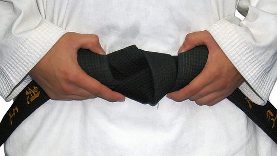 Mistrzowie walczą o dach nad głową