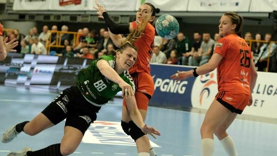 Mistrzynie za mocne. MKS FunFloor po raz kolejny przegrał z Zagłębiem Lubin [zdjęcia]