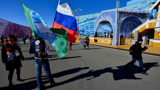 MKOl narzeka na brak atmosfery, ale za to świetnie bawią się polscy kibice