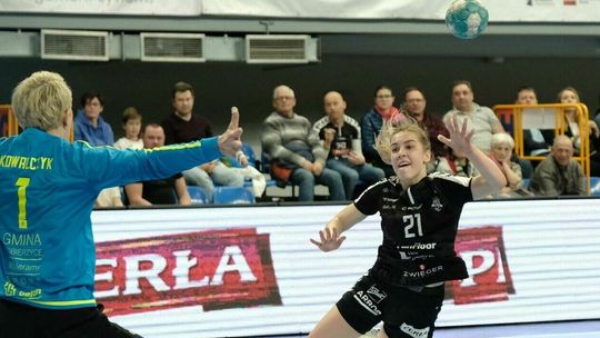 MKS FunFloor Lublin – KPR Gminy Kobierzyce 22:24. Srebro jednak dla rywalek? [zdjęcia]