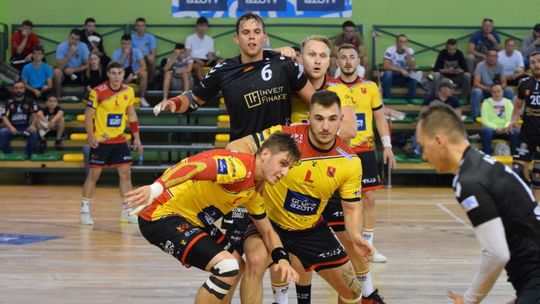 MKS Padwa Zamość – AZS UJK Kielce 23:23 (karne 7:6). Sami sobie winni