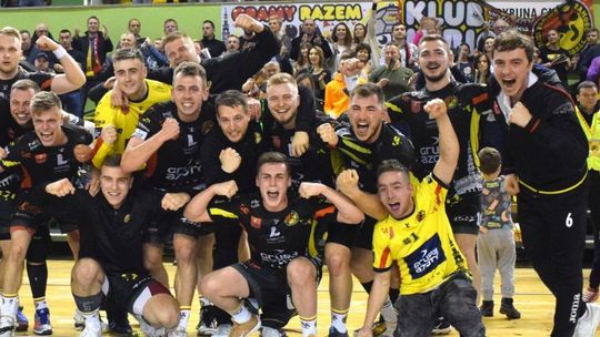 MKS Padwa znów zwycięża. Doping dodał im skrzydeł