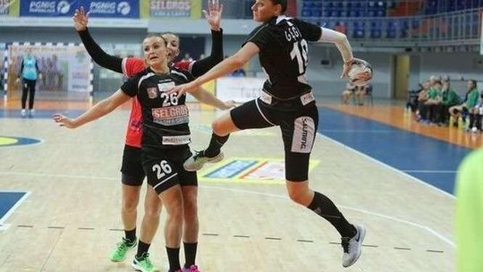 MKS Selgros Lublin – Olimpia-Beskid Nowy Sącz 37:28 (ZDJĘCIA)