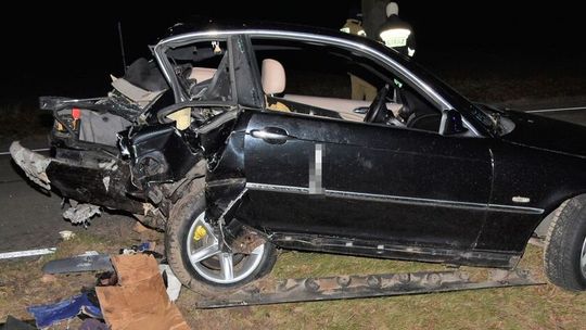 Młody człowiek poważnie ranny po wypadku w BMW