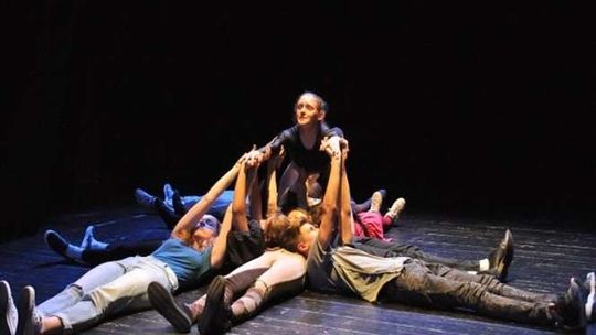 Młody Teatr. Przegląd teatrów i kabaretów w Centrum Kultury