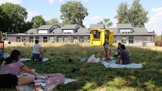 Młodzi artyści tworzą sztukę w Galerii Labirynt. "Dzieci mają dużo więcej kreatywności niż dorośli"