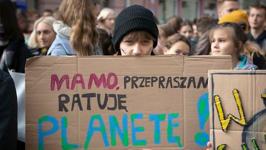 Młodzi chcą zmian. "Osoby na wysokich stanowiskach nie chcą nas słuchać"
