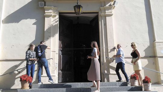 Młodzi Francuzi w Lublinie. Mierzą i zbierają dane o lubelskich kościołach