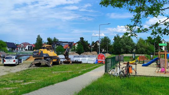 Młodzież będzie zadowolona. Będzie można pograć w kosza i zrobić triki na rowerze 