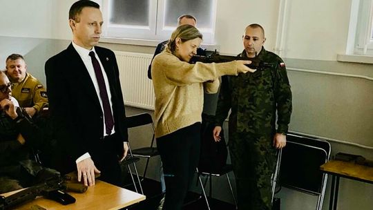 Młodzież do broni. W tej szkole będą strzelać laserami