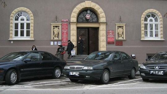 Mniej urzędników pracuje u wojewody