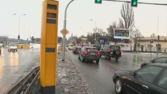 Mniej wypadków i mniej zabitych na polskich drogach (wideo)