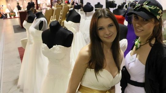 Moda ślubna, studniówkowa i karnawałowa.Targi \'Ona i On\' w Lublinie (zdjęcia)