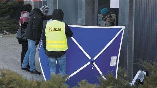 Monika zginęła pod swoim blokiem. Mąż podejrzewany o zabójstwo w coraz gorszym stanie