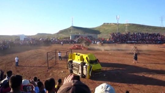 Monster Truck wjechał w publiczność. 9 osób nie żyje (wideo)