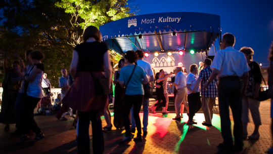 Moriah Woods i Czarne Lwy z Przedmieścia na Moście Kultury