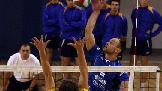 MOSiR Bochnia - Avia Świdnik 2:3, Trójka wygrała mecz na szczycie