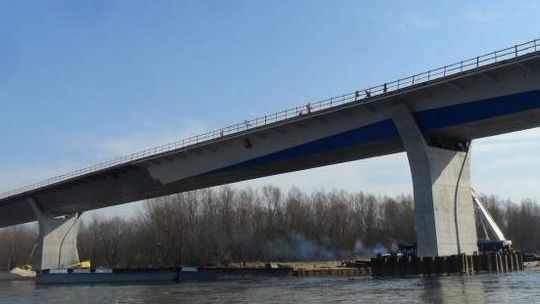 Most w Kamieniu będzie niebieski