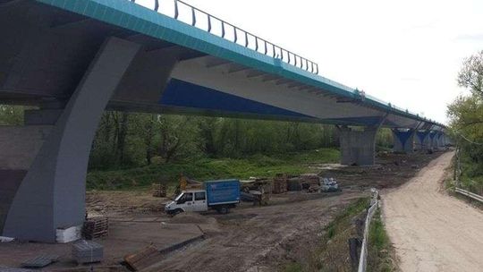 Most w Kamieniu czeka ciężka próba. Wjedzie na niego 30 ciężarówek