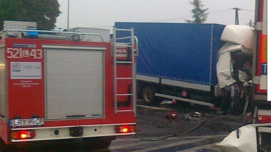 Moszczanka: Kierowca tira zginął w wypadku (zdjęcia)